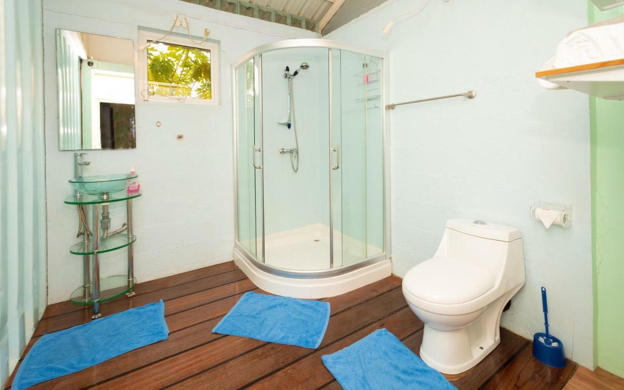 Rusty Pelican - Lazy Lizard Container Home. La Gaulette Ngoại thất bức ảnh